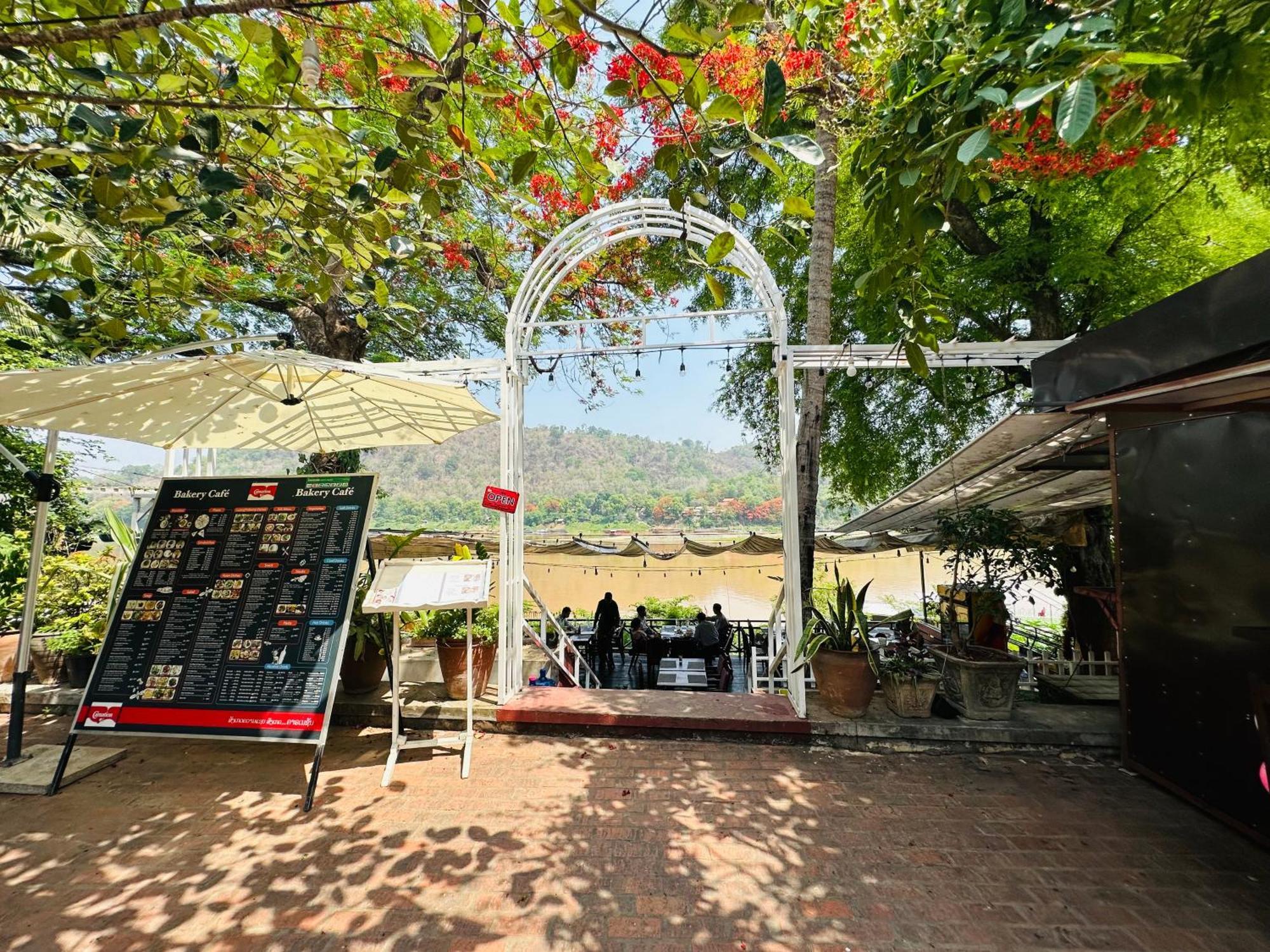 Villa Phonethip Mekong Riverside Luang Prabang Extérieur photo